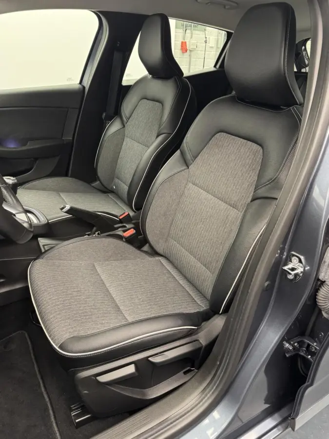 1.0 TCe Zen Carplay-Cr.contr-Clima-Parkeersenoren-LED-Lm16''velgen