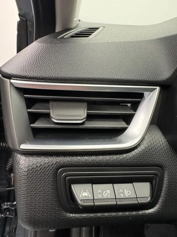 1.0 TCe Zen Carplay-Cr.contr-Clima-Parkeersenoren-LED-Lm16''velgen