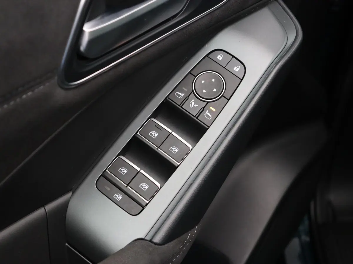 158pk MHEV Xtronic Tekna Plus | 360 camera | Memory | Leder | Stoel/stuurverwarming | Stoelmassage | Carplay |