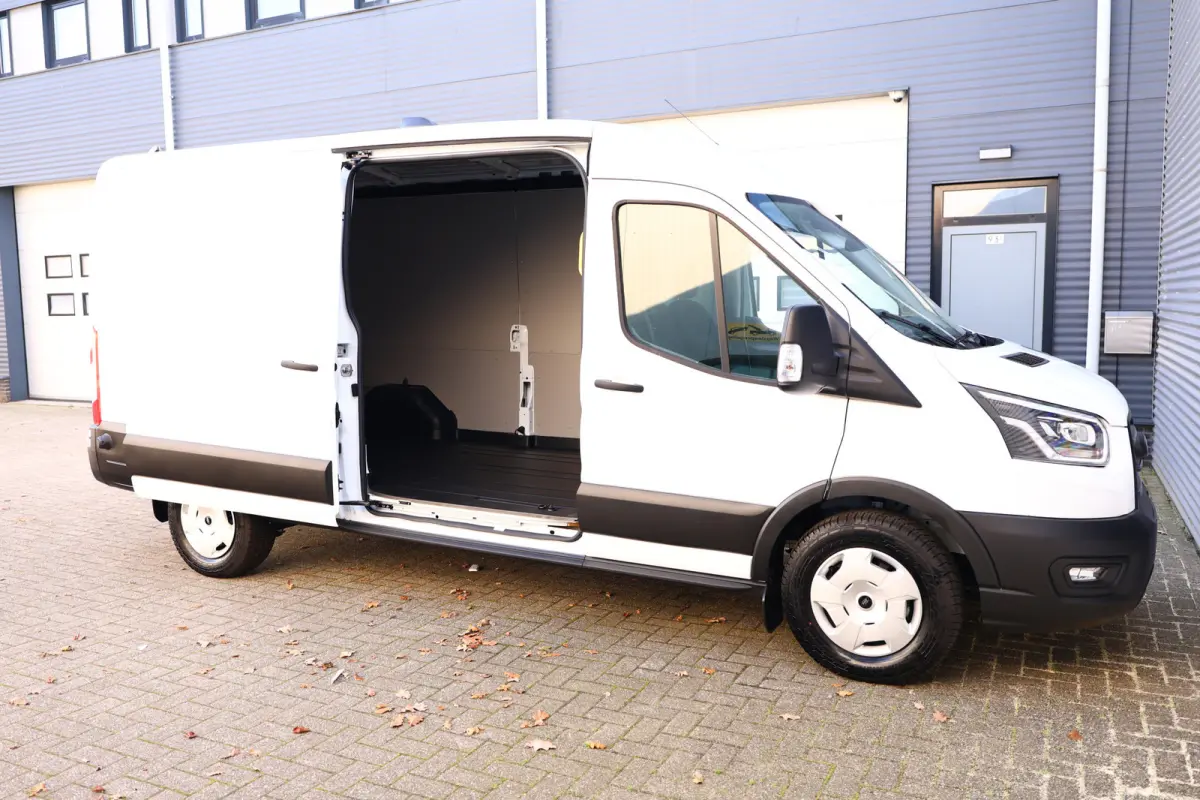 350 2.0 TDCI L2H2 Model 2025 AVM CARPLAY NAVI ACC TACHO STOELVW THAAK BPM VRIJ '24