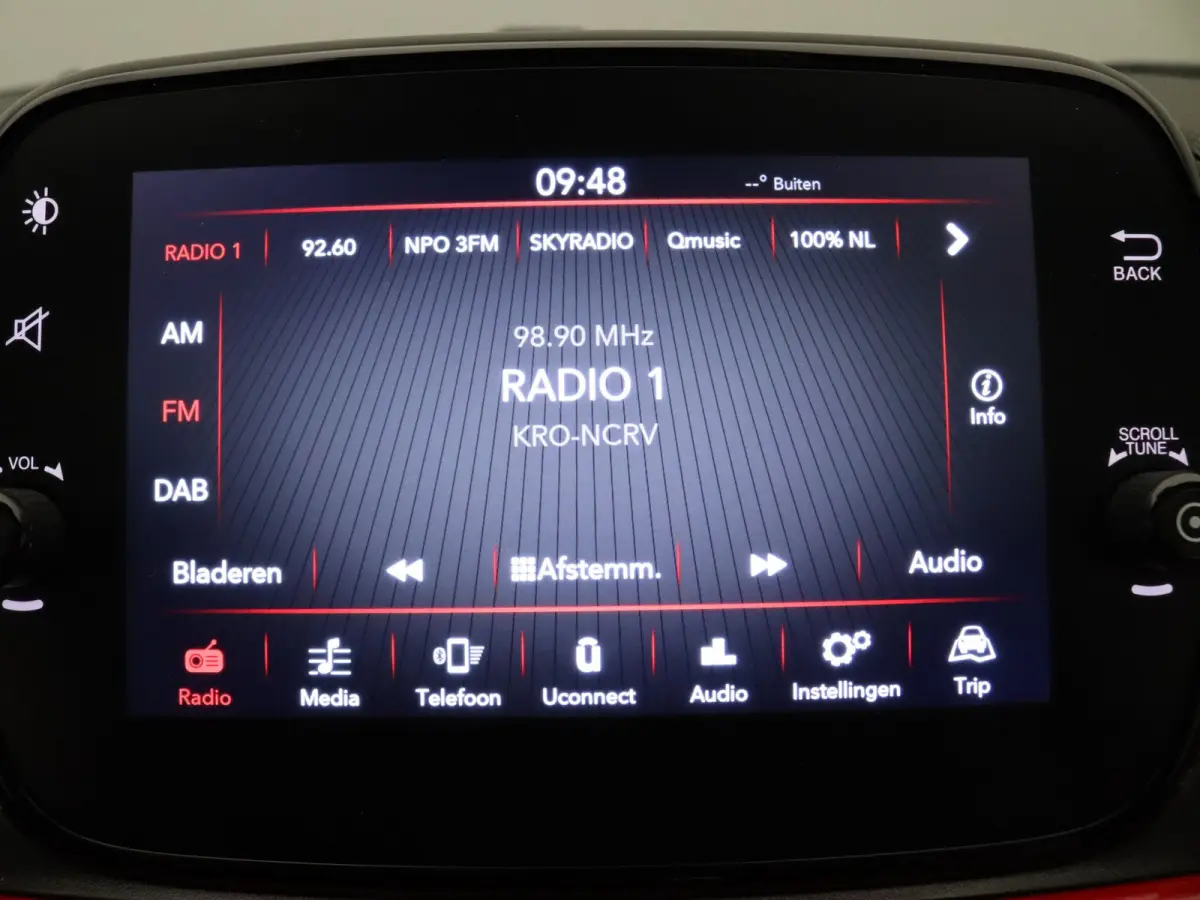 70pk Hybrid Dolcevita Apple Carplay/Android Auto | Airco