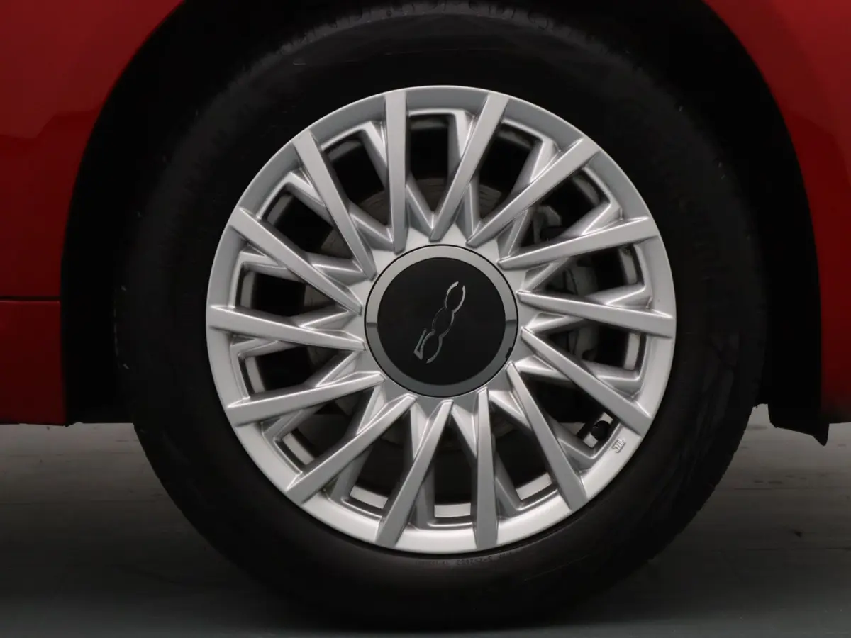 70pk Hybrid Dolcevita Apple Carplay/Android Auto | Airco