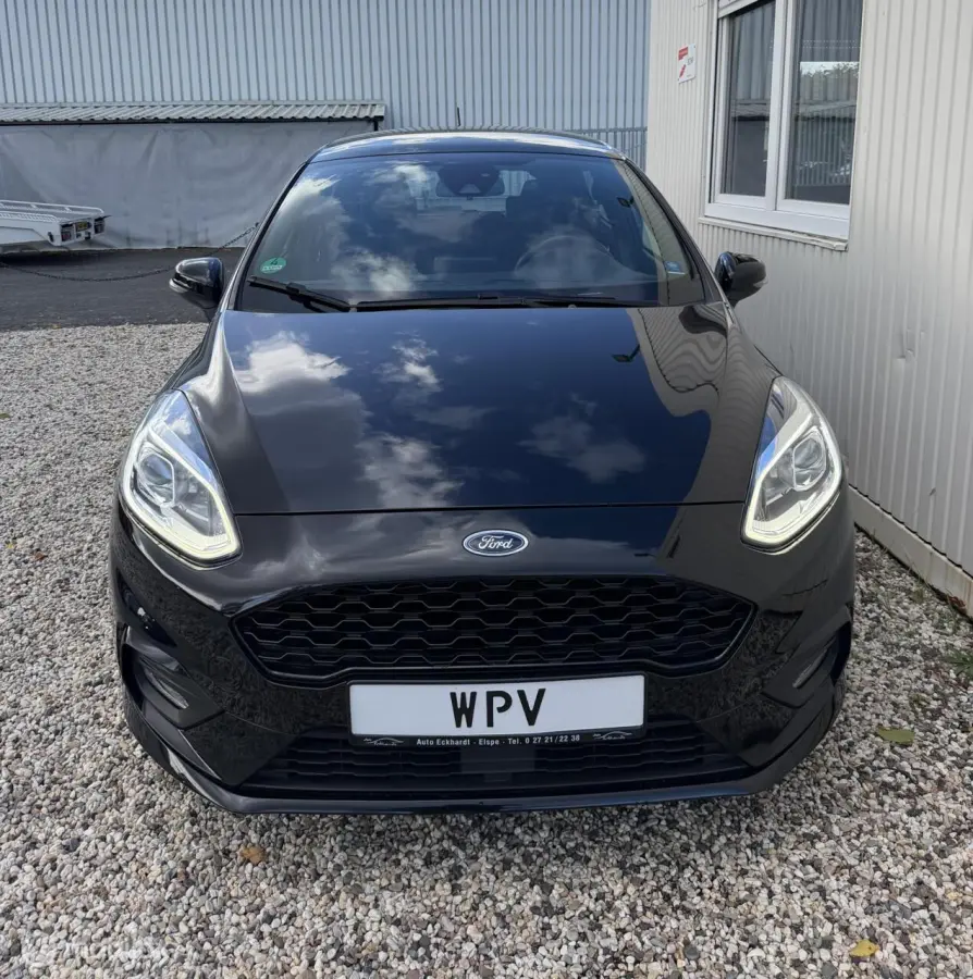 1.0 EcoBoost 140PK ST-Line PANO LED KEYLES VOL !