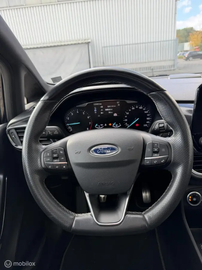 1.0 EcoBoost 140PK ST-Line PANO LED KEYLES VOL !