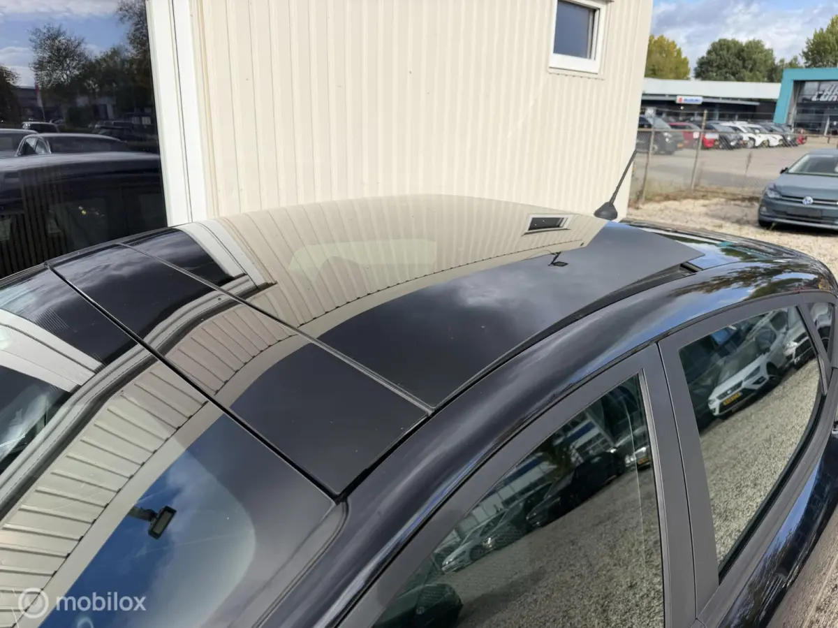 1.0 EcoBoost 140PK ST-Line PANO LED KEYLES VOL !