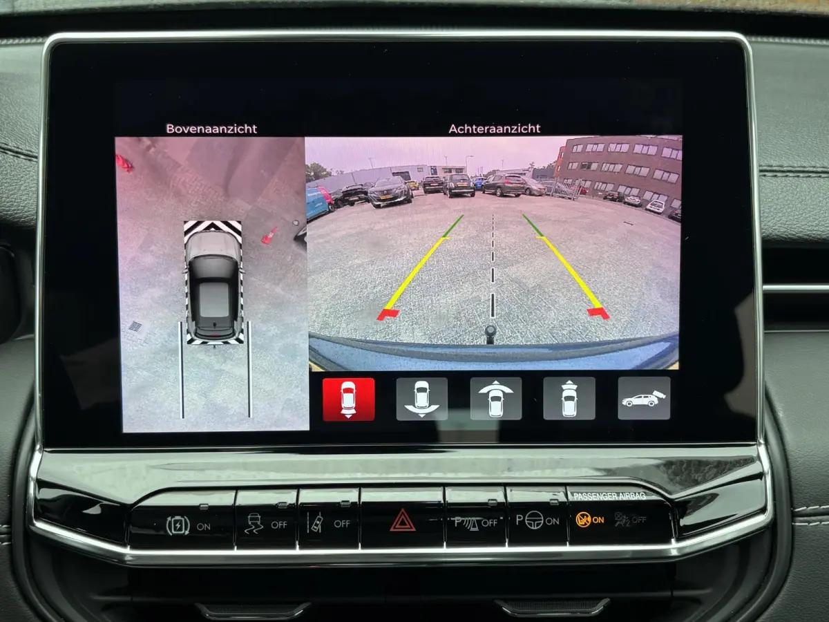 190pk Plug-in Hybrid Altitude | 1ste eigenaar | Trekhaak | Winterpack | Camera | 18" LM velgen | AppleCarPlay/Android