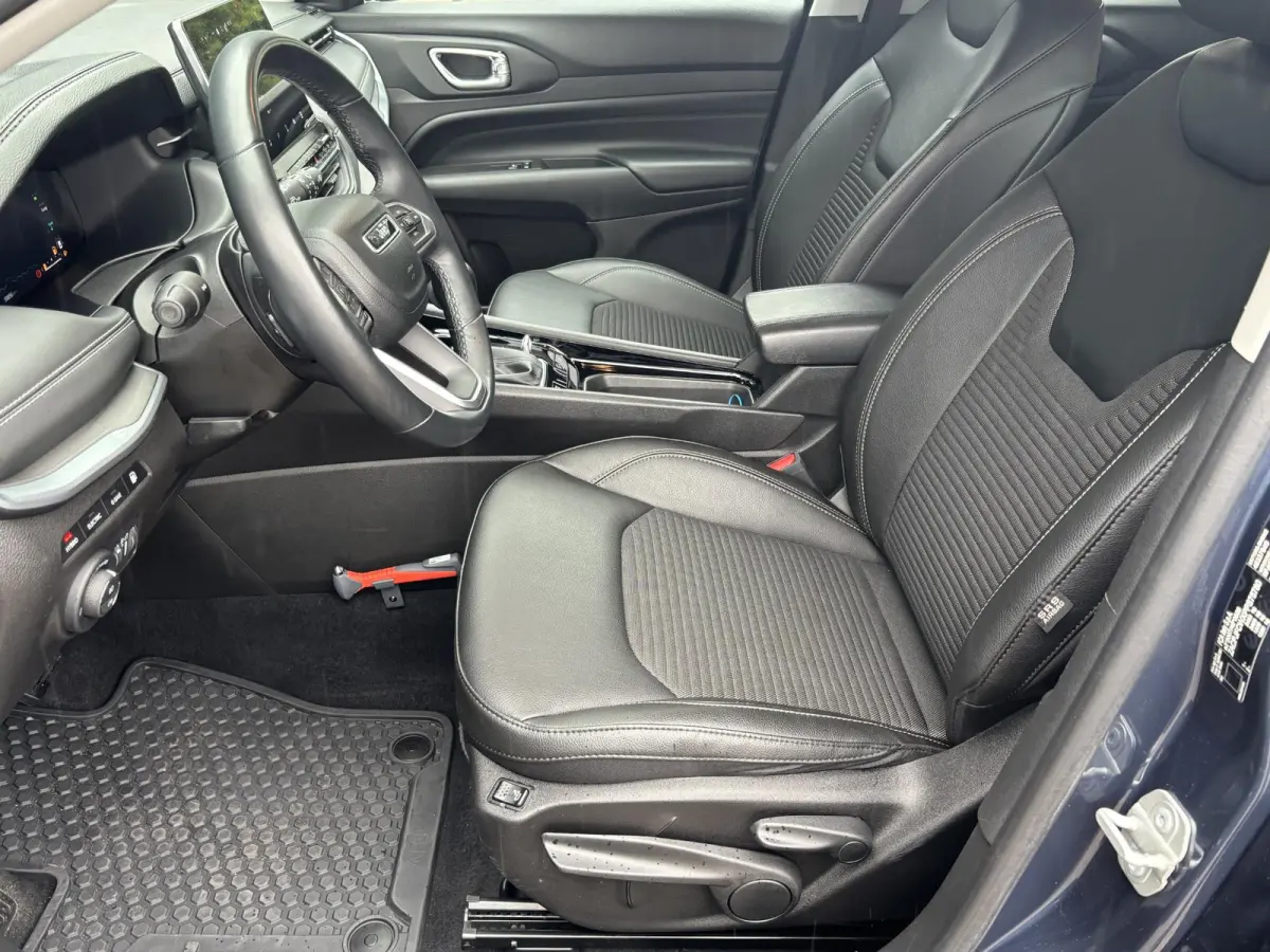190pk Plug-in Hybrid Altitude | 1ste eigenaar | Trekhaak | Winterpack | Camera | 18" LM velgen | AppleCarPlay/Android