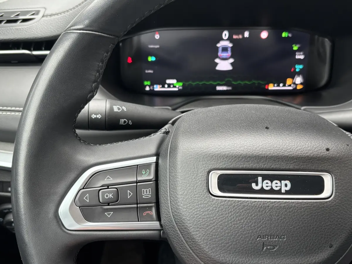 190pk Plug-in Hybrid Altitude | 1ste eigenaar | Trekhaak | Winterpack | Camera | 18" LM velgen | AppleCarPlay/Android