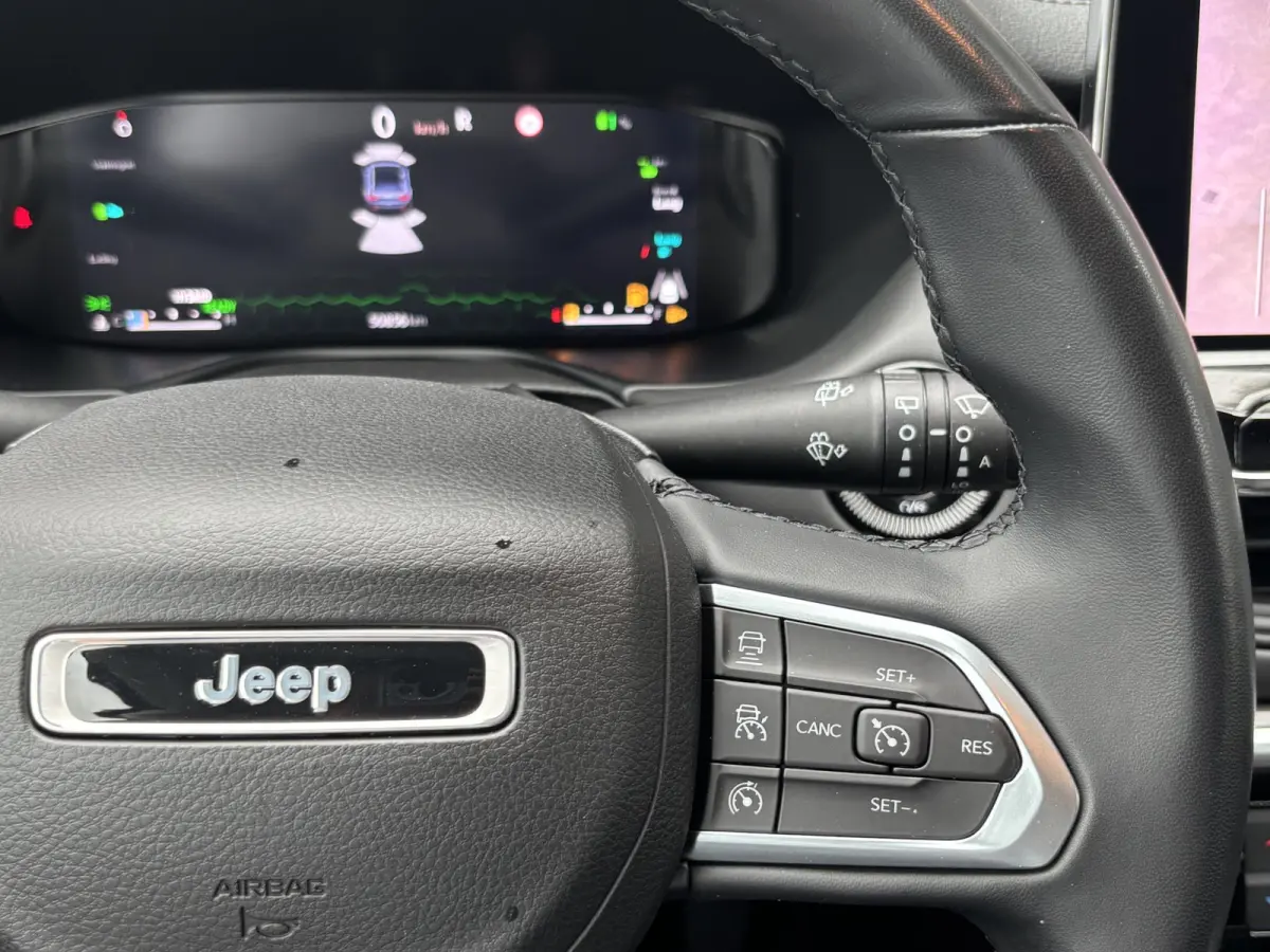 190pk Plug-in Hybrid Altitude | 1ste eigenaar | Trekhaak | Winterpack | Camera | 18" LM velgen | AppleCarPlay/Android