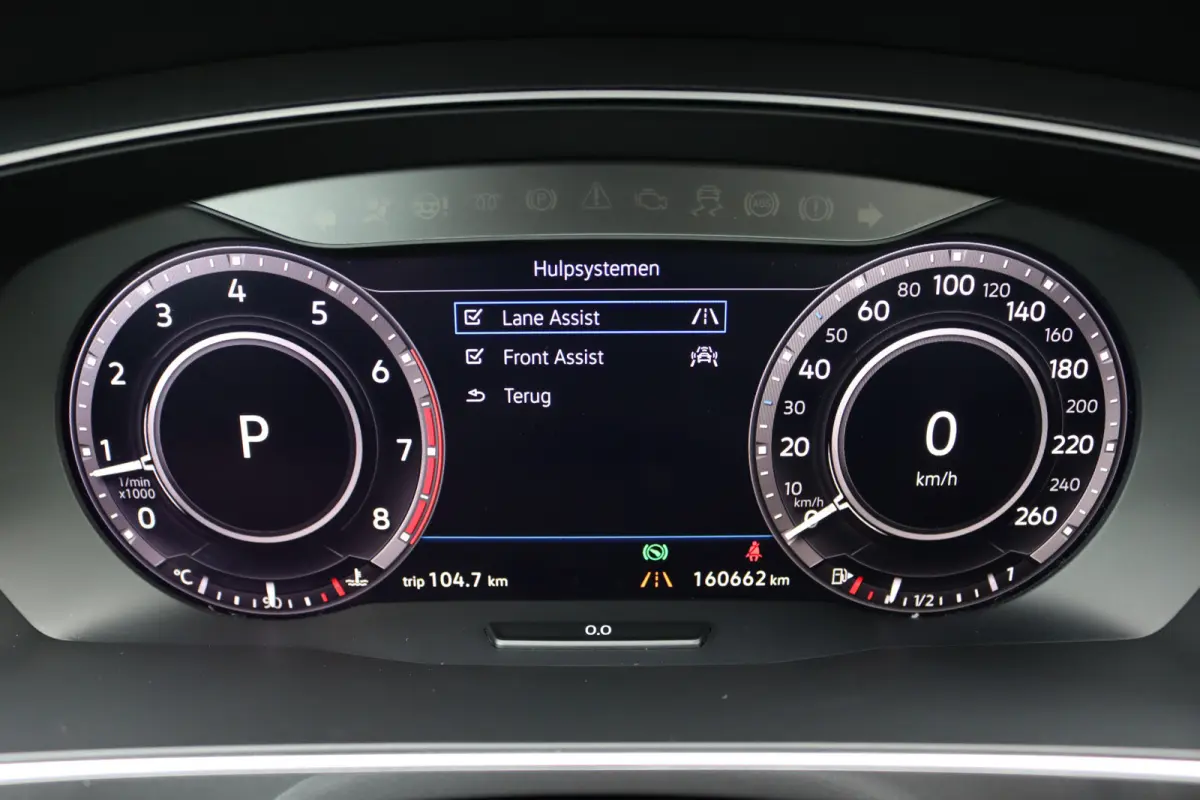 1.4 TSI ACT Comfortline Business R | Panoramadak | Trekhaak | Memory | Leder | Stoelverwarming | Surround Camera | Active-Lighting |