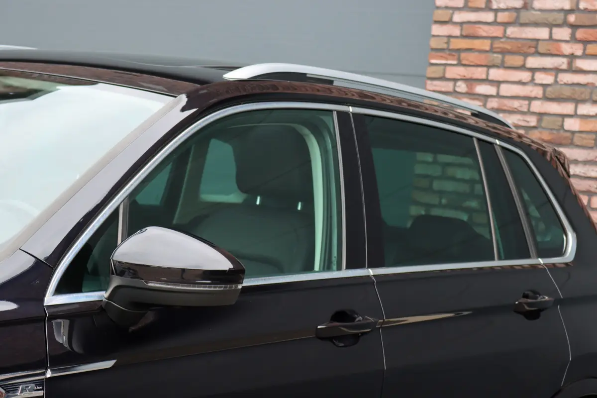 1.4 TSI ACT Comfortline Business R | Panoramadak | Trekhaak | Memory | Leder | Stoelverwarming | Surround Camera | Active-Lighting |