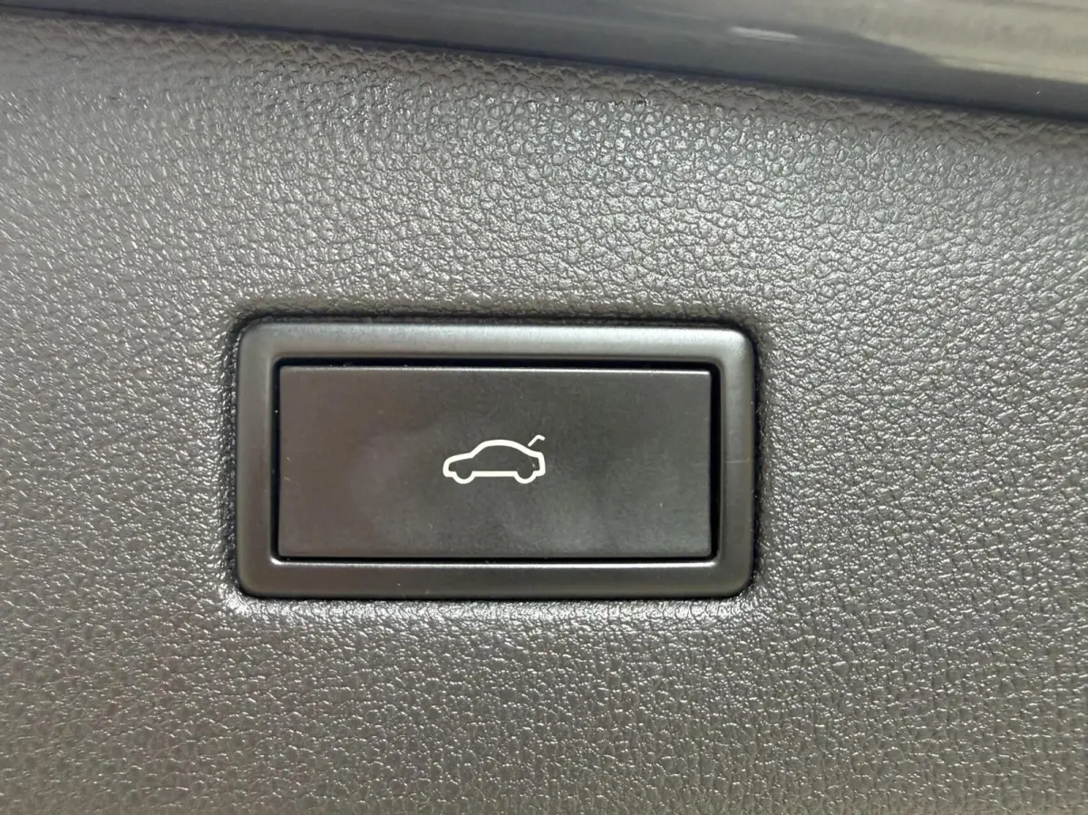 1.4 TSI e-Hybrid PHEV FR 360|PANO|Memory