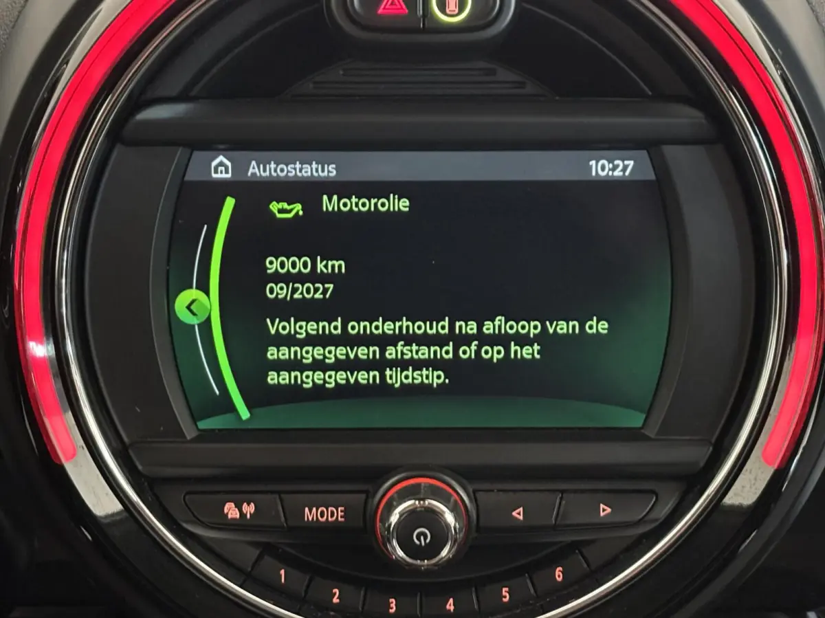 1.5 Cooper ALL4 Chili / Plug in Hybride / SOH 87% / Head Up Display / Adoptieve Cruisecontrol / StoelVW / Draadloos Carplay / 2e Eigenaar / Goed Onderhouden!