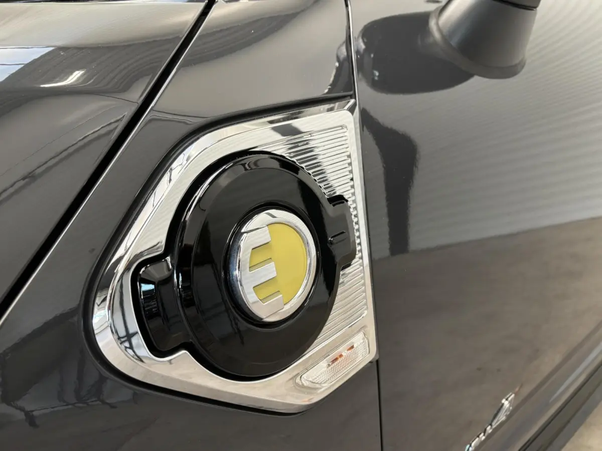 1.5 Cooper ALL4 Chili / Plug in Hybride / SOH 87% / Head Up Display / Adoptieve Cruisecontrol / StoelVW / Draadloos Carplay / 2e Eigenaar / Goed Onderhouden!
