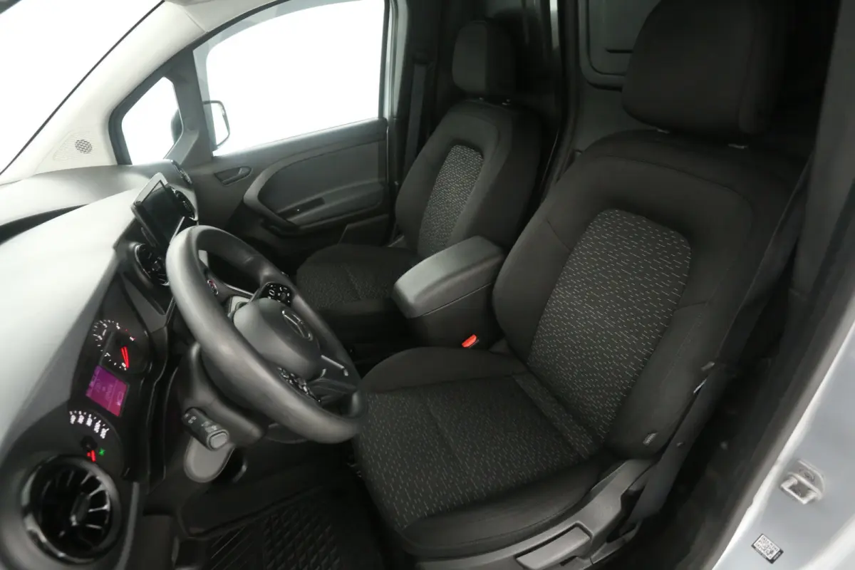 108 CDI Pro | Airco | Cruise | Carplay | Trekhaak | Parkeersens. | LED