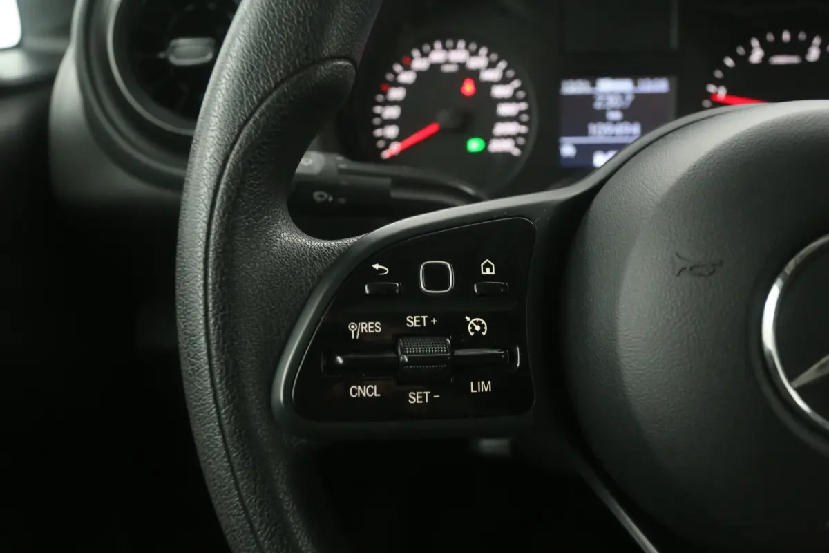 108 CDI Pro | Airco | Cruise | Carplay | Trekhaak | Parkeersens. | LED