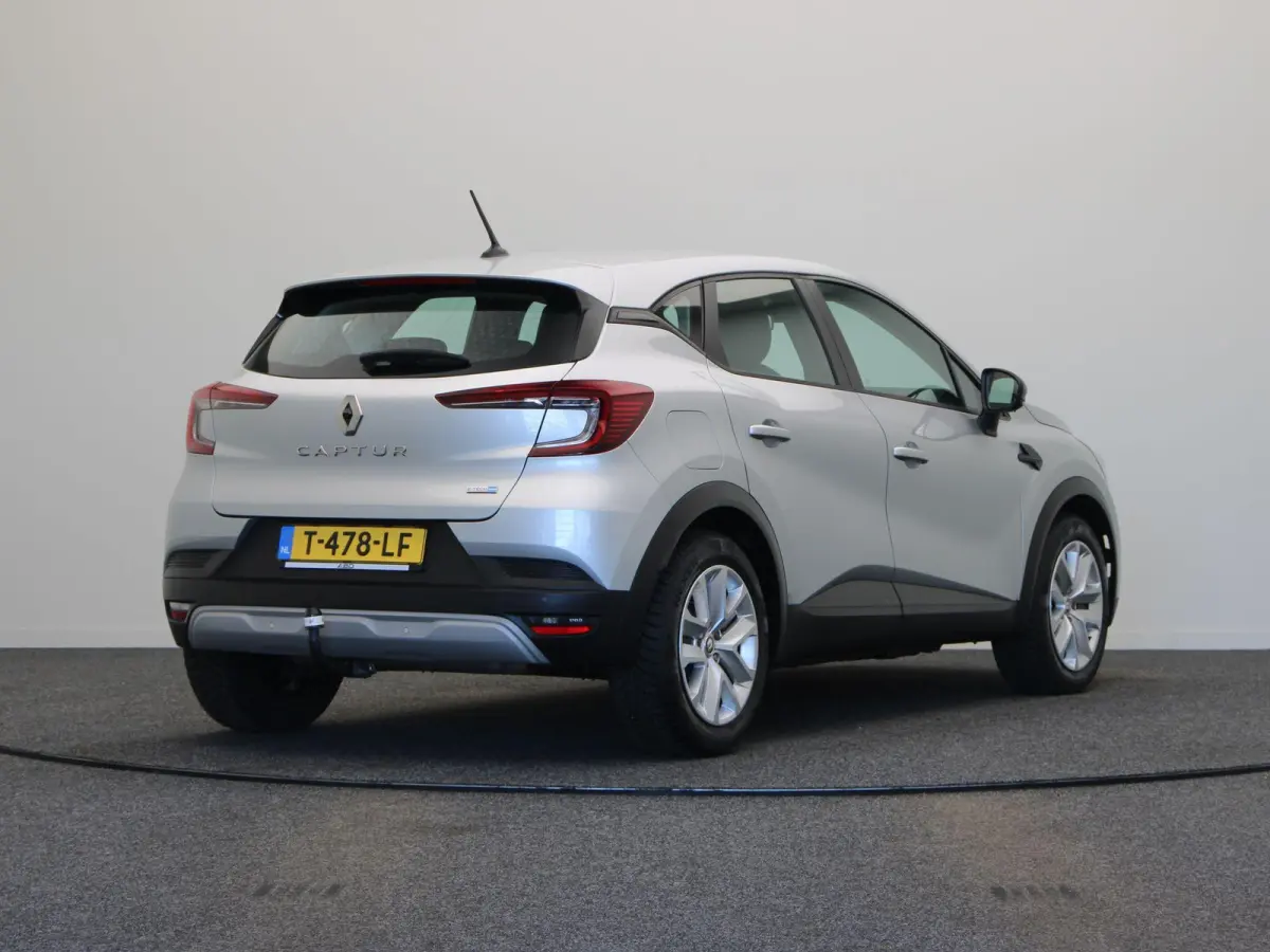 E-Tech full hybrid 145pk evolution | Automaat | Climate control | Achteruitrijcamera | Navigatie | Trekhaak |