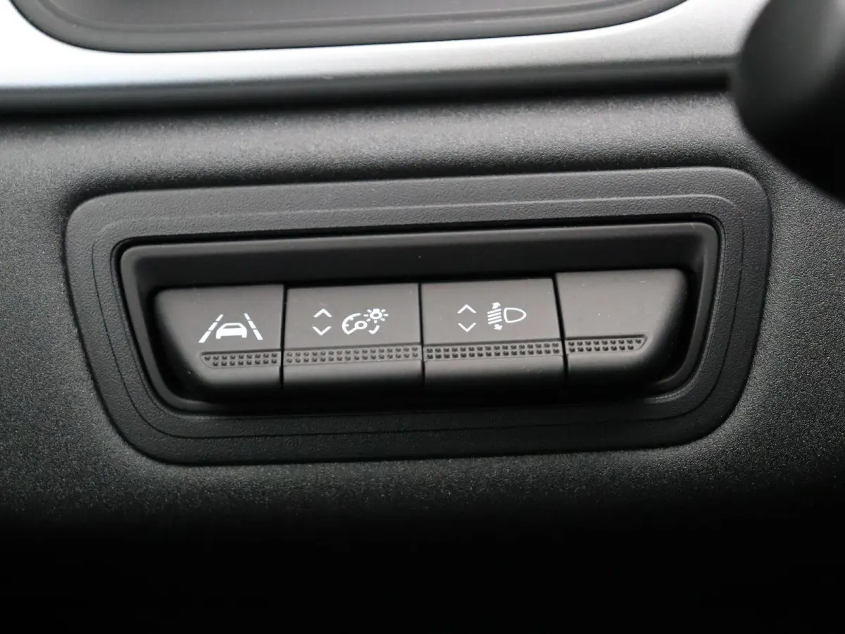 E-Tech full hybrid 145pk evolution | Automaat | Climate control | Achteruitrijcamera | Navigatie | Trekhaak |