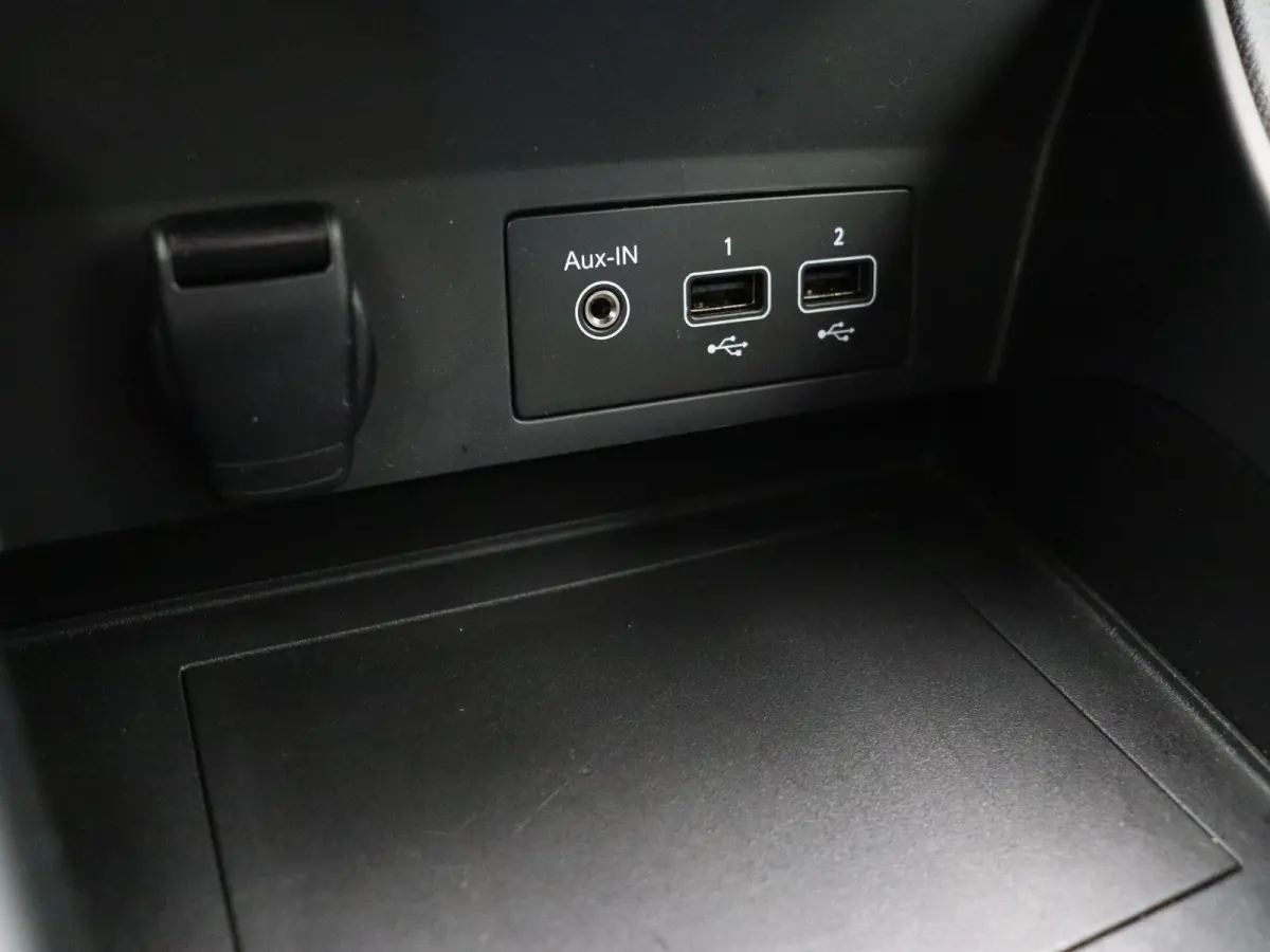 E-Tech full hybrid 145pk evolution | Automaat | Climate control | Achteruitrijcamera | Navigatie | Trekhaak |