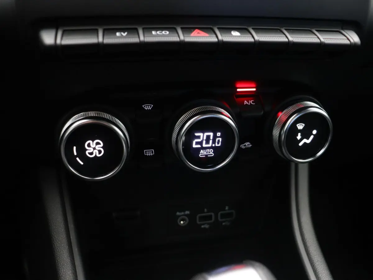 E-Tech full hybrid 145pk evolution | Automaat | Climate control | Achteruitrijcamera | Navigatie | Trekhaak |