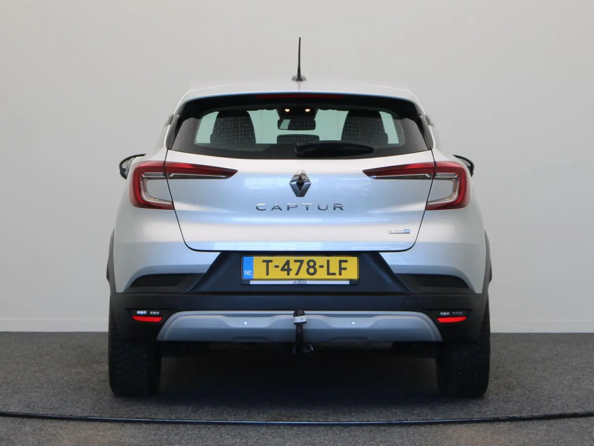 E-Tech full hybrid 145pk evolution | Automaat | Climate control | Achteruitrijcamera | Navigatie | Trekhaak |