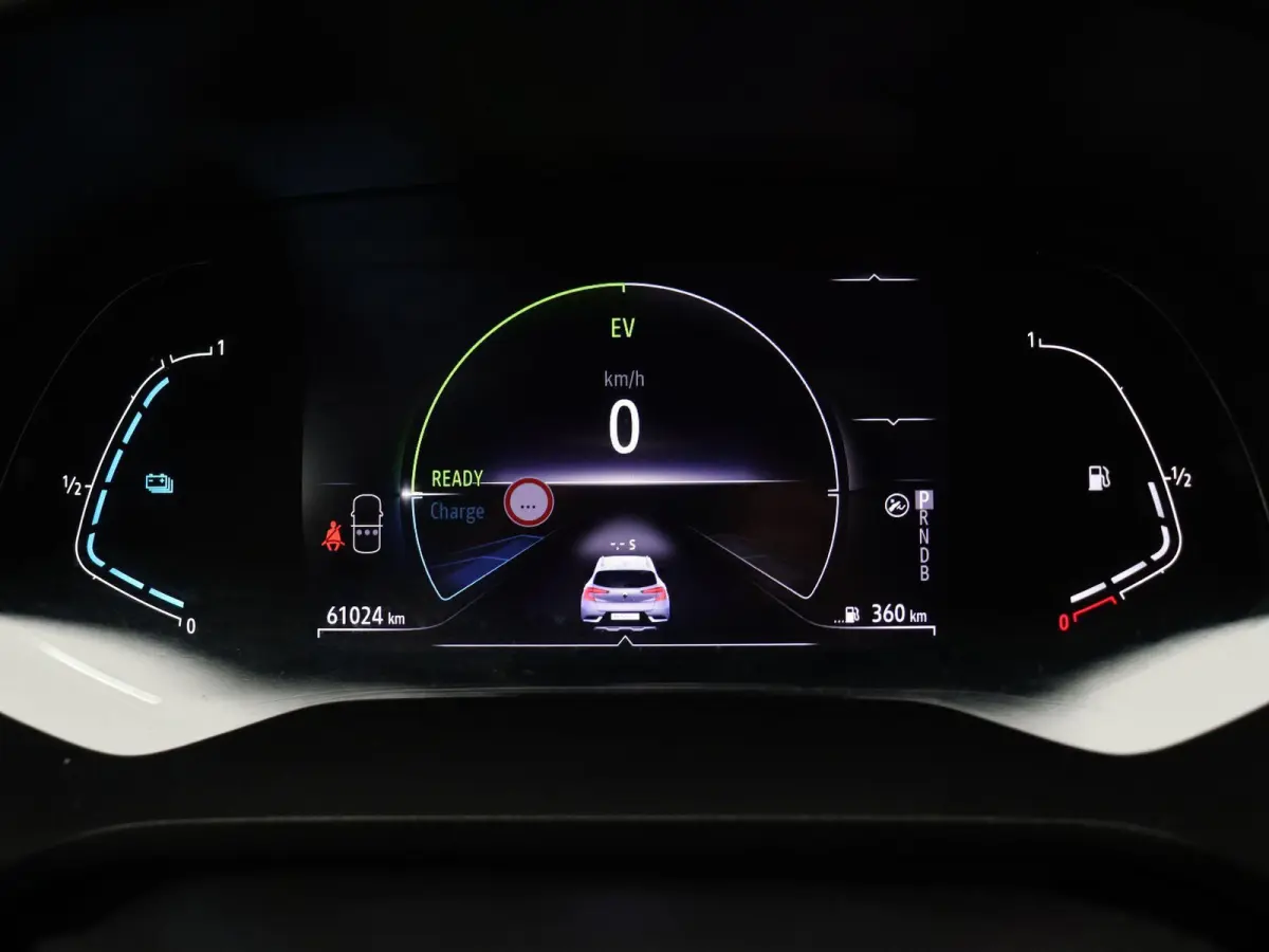 E-Tech full hybrid 145pk evolution | Automaat | Climate control | Achteruitrijcamera | Navigatie | Trekhaak |