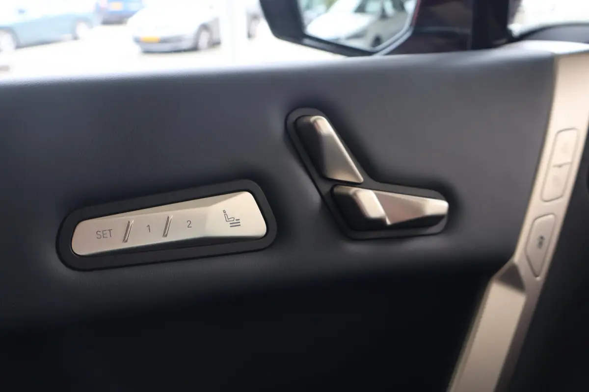 xDrive40 | SOH 98,7% | M Sport | Harman Kardon | Trekhaak | 360 Camera