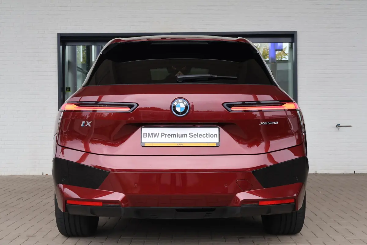 xDrive40 | SOH 98,7% | M Sport | Harman Kardon | Trekhaak | 360 Camera