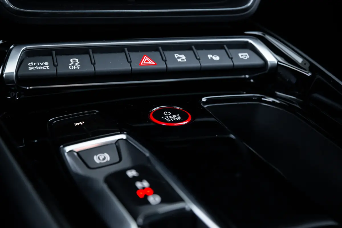 RS Edition One 650PK 93 kWh | Adaptief demping systeem | Cruise control adaptief met Stop&Go | Elektrisch verstelb. bestuurdersstoel met geheugen