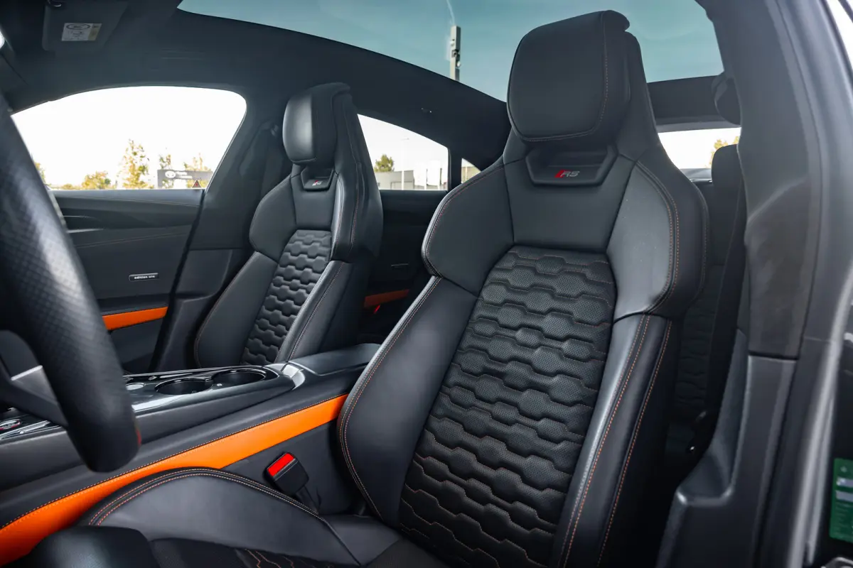 RS Edition One 650PK 93 kWh | Adaptief demping systeem | Cruise control adaptief met Stop&Go | Elektrisch verstelb. bestuurdersstoel met geheugen