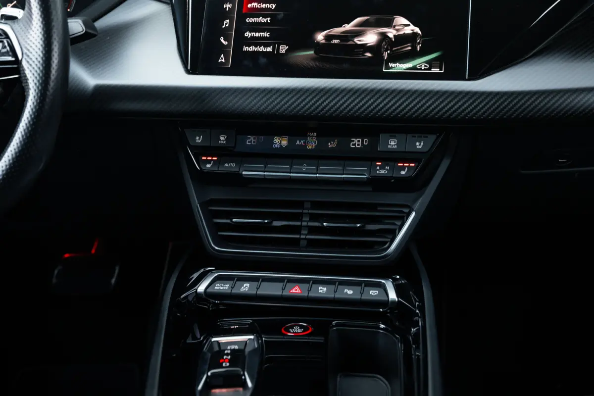 RS Edition One 650PK 93 kWh | Adaptief demping systeem | Cruise control adaptief met Stop&Go | Elektrisch verstelb. bestuurdersstoel met geheugen