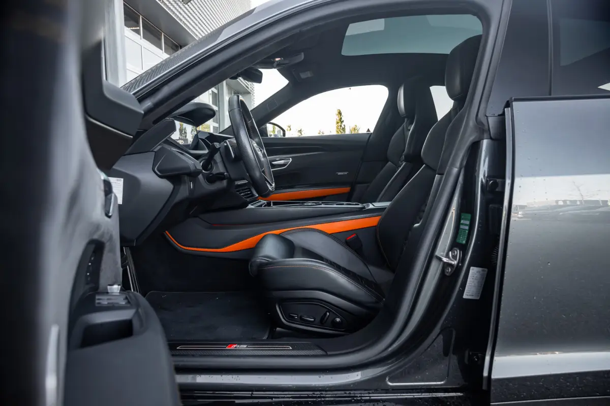 RS Edition One 650PK 93 kWh | Adaptief demping systeem | Cruise control adaptief met Stop&Go | Elektrisch verstelb. bestuurdersstoel met geheugen