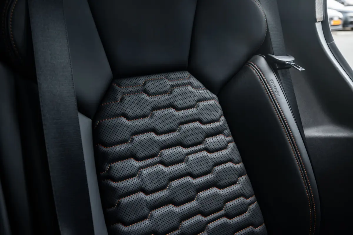 RS Edition One 650PK 93 kWh | Adaptief demping systeem | Cruise control adaptief met Stop&Go | Elektrisch verstelb. bestuurdersstoel met geheugen