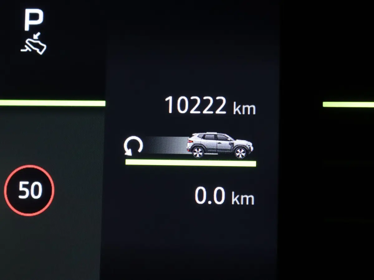 140pk Hybrid Journey Apple Carplay/Android Auto | Climate
