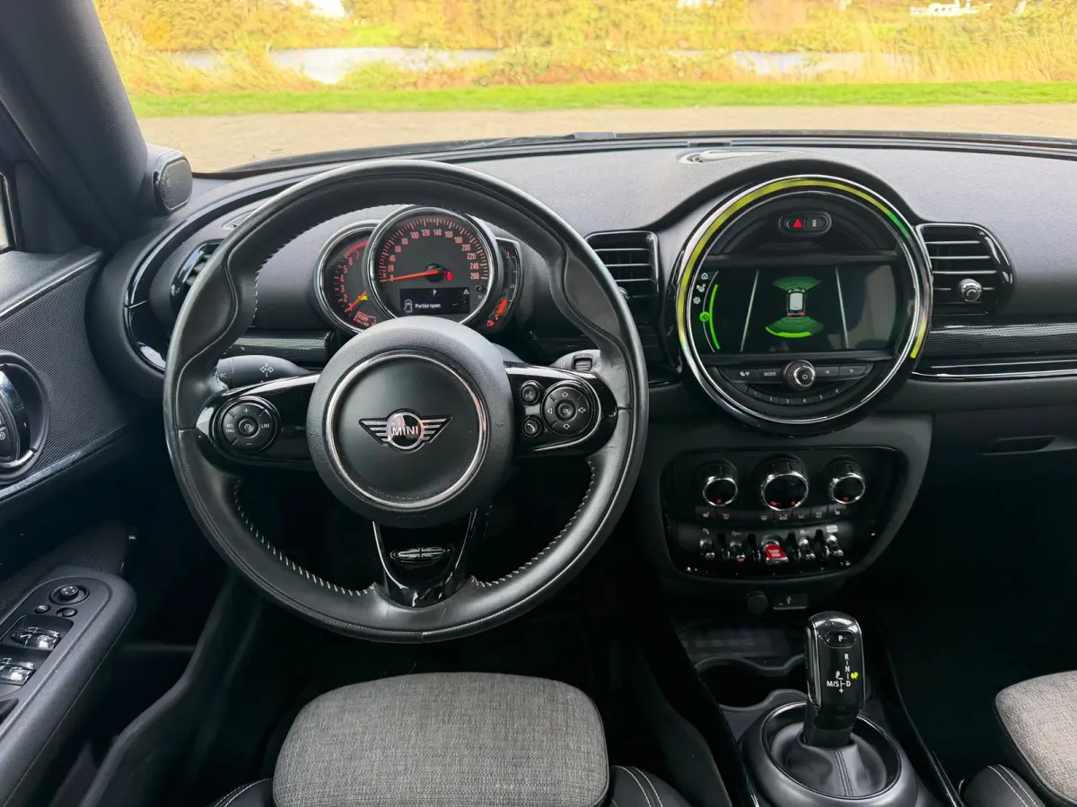 1.5 Cooper Chili Automaat - Starlight Blue/Union Jack - Navigatie/Sportseats/Black Spoke