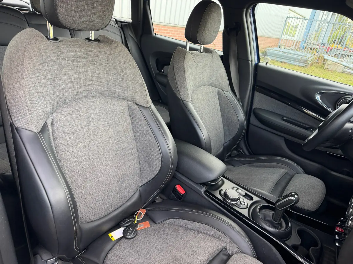 1.5 Cooper Chili Automaat - Starlight Blue/Union Jack - Navigatie/Sportseats/Black Spoke