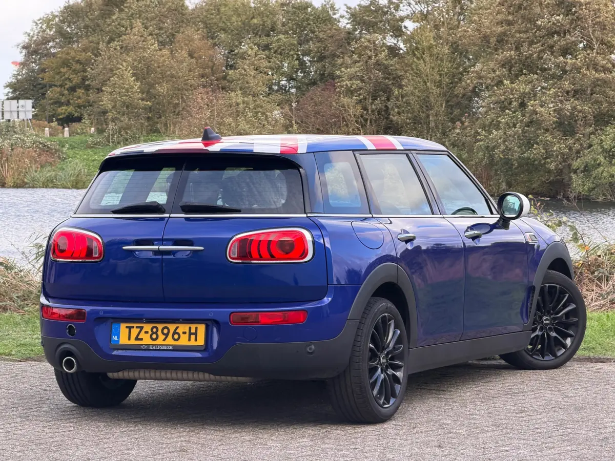 1.5 Cooper Chili Automaat - Starlight Blue/Union Jack - Navigatie/Sportseats/Black Spoke