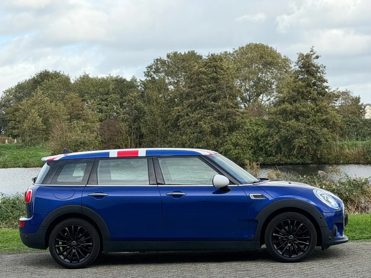 1.5 Cooper Chili Automaat - Starlight Blue/Union Jack - Navigatie/Sportseats/Black Spoke