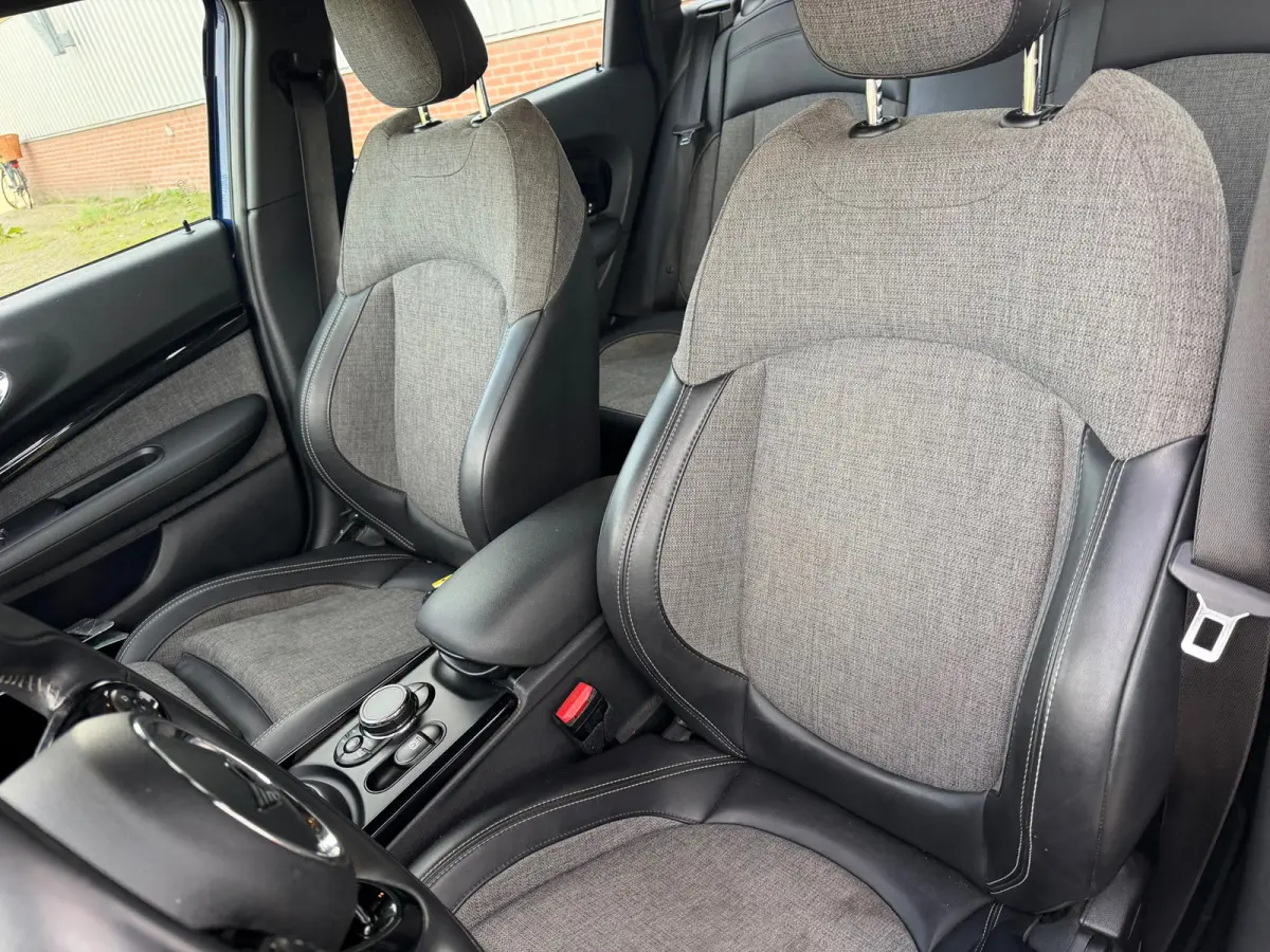 1.5 Cooper Chili Automaat - Starlight Blue/Union Jack - Navigatie/Sportseats/Black Spoke