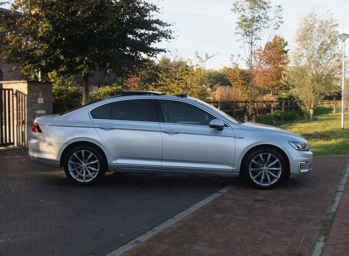 1.4 TSI GTE Connected Series Plus | Panoramadak | ACC | Apple Carplay | Leer | NL-Auto |