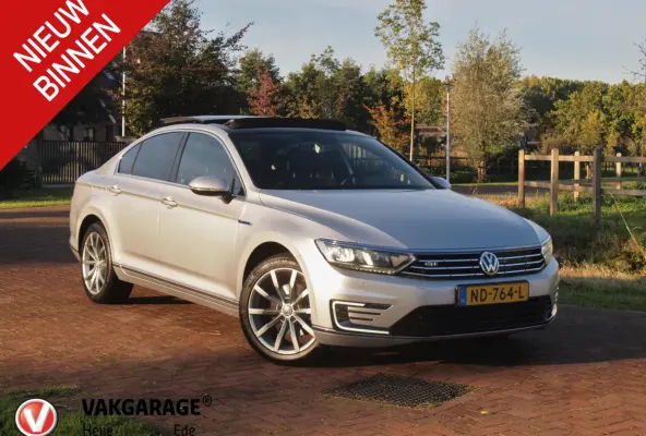1.4 TSI GTE Connected Series Plus | Panoramadak | ACC | Apple Carplay | Leer | NL-Auto |