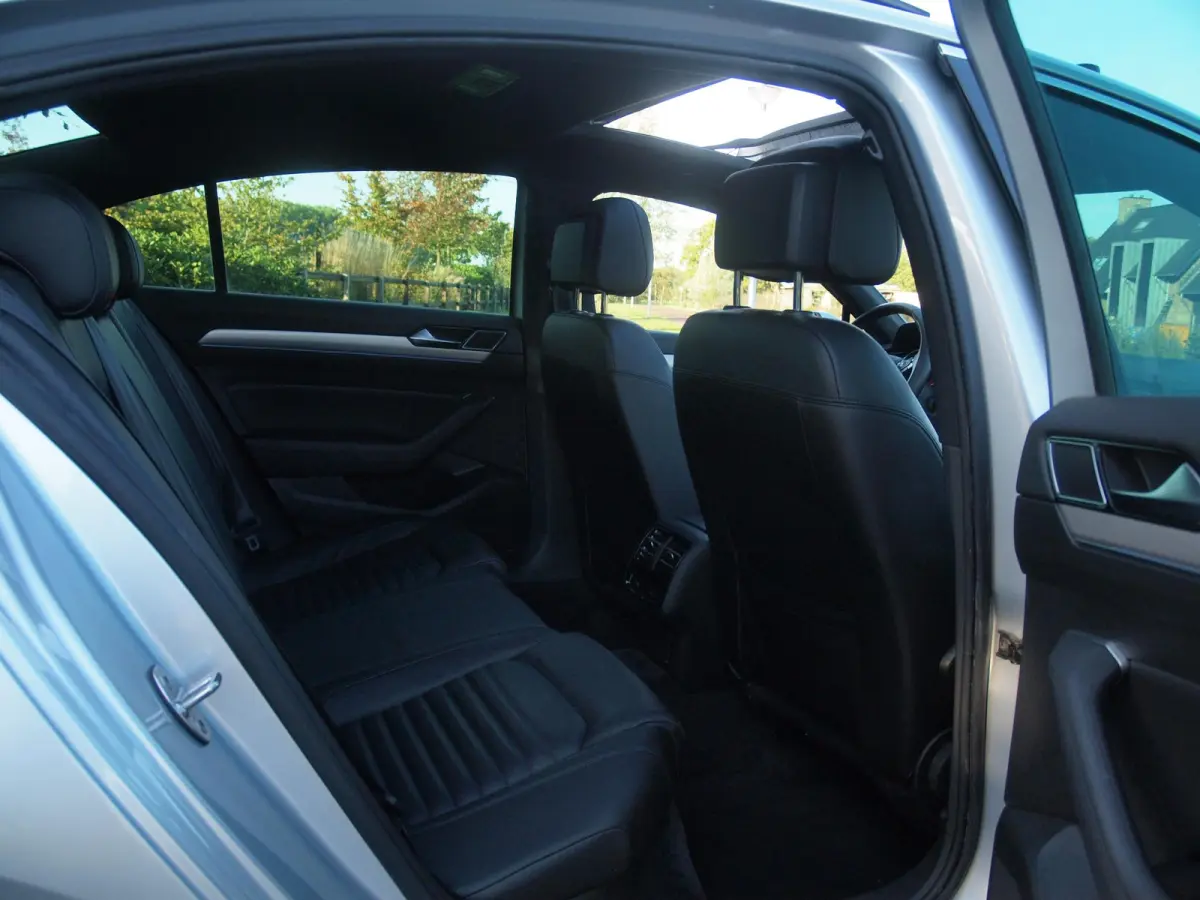 1.4 TSI GTE Connected Series Plus | Panoramadak | ACC | Apple Carplay | Leer | NL-Auto |