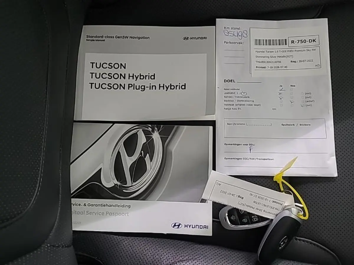 1.6 T-GDI PHEV PREMIUM SKY 4WD I AUTOMAAT I SCHUIF/KANTELDAK I 360 CAMERA I APPLE CARPLAY I CLIMATE CONTROL