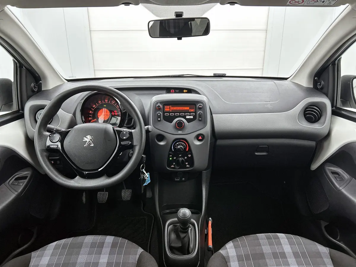 1.0 72pk Active | 1ste Eigenaar | Airco | Bluetooth | IsoFix |