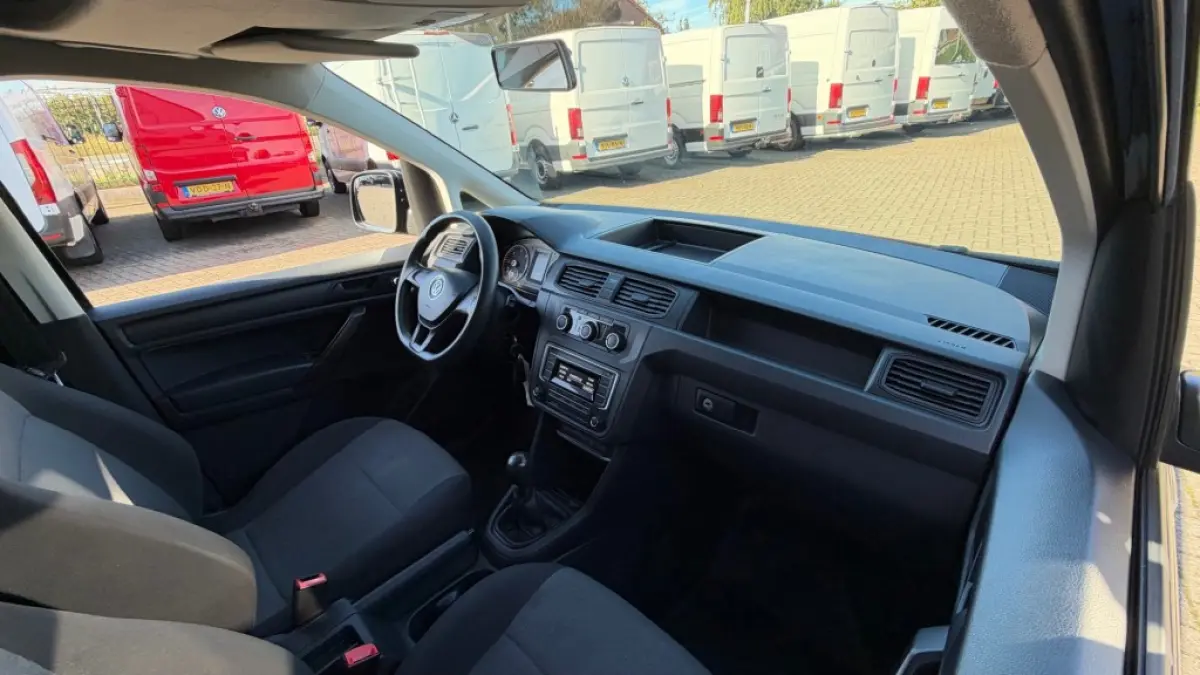2.0 TDI 55KW 75PK EURO 6 AIRCO/ CRUISE CONTROL/ ORIGINEEL AUDIO/ 100% DEALERONDERHOUDEN