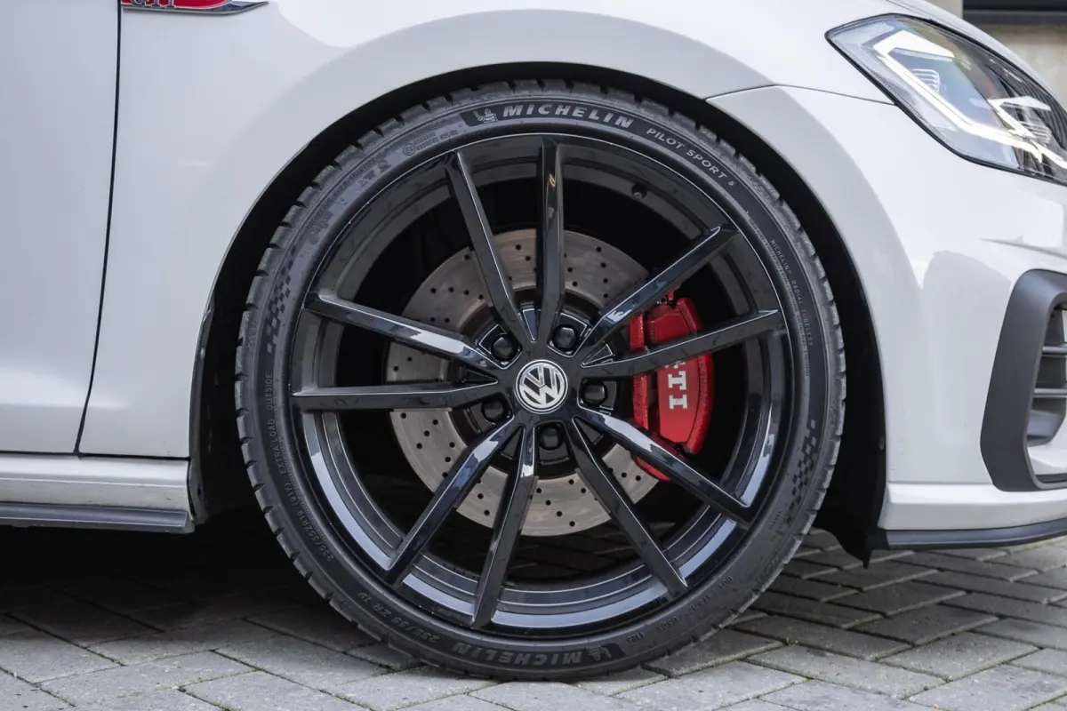 GTI 2.0 TSI Performance | PANO | ALCANTARA | VIRTUAL | CARPLAY