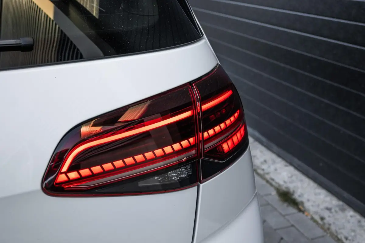 GTI 2.0 TSI Performance | PANO | ALCANTARA | VIRTUAL | CARPLAY
