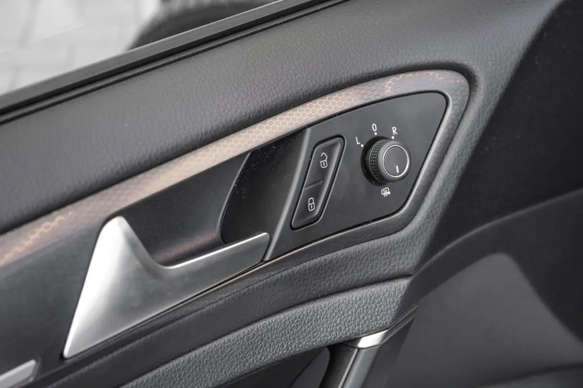 GTI 2.0 TSI Performance | PANO | ALCANTARA | VIRTUAL | CARPLAY