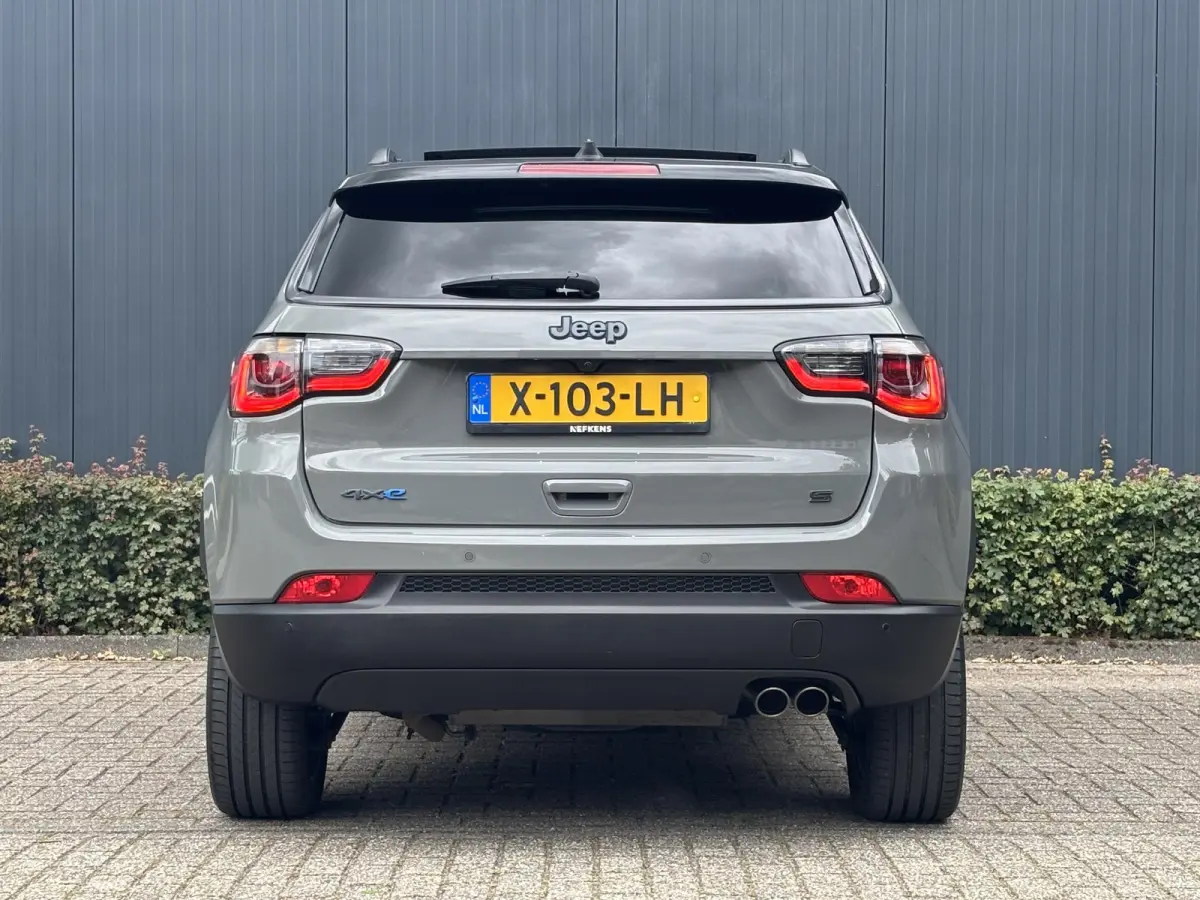 240pk Plug-in Hybrid S | Glazen dak | LEER | Camera | Alpine Audio | AUTOMAAT