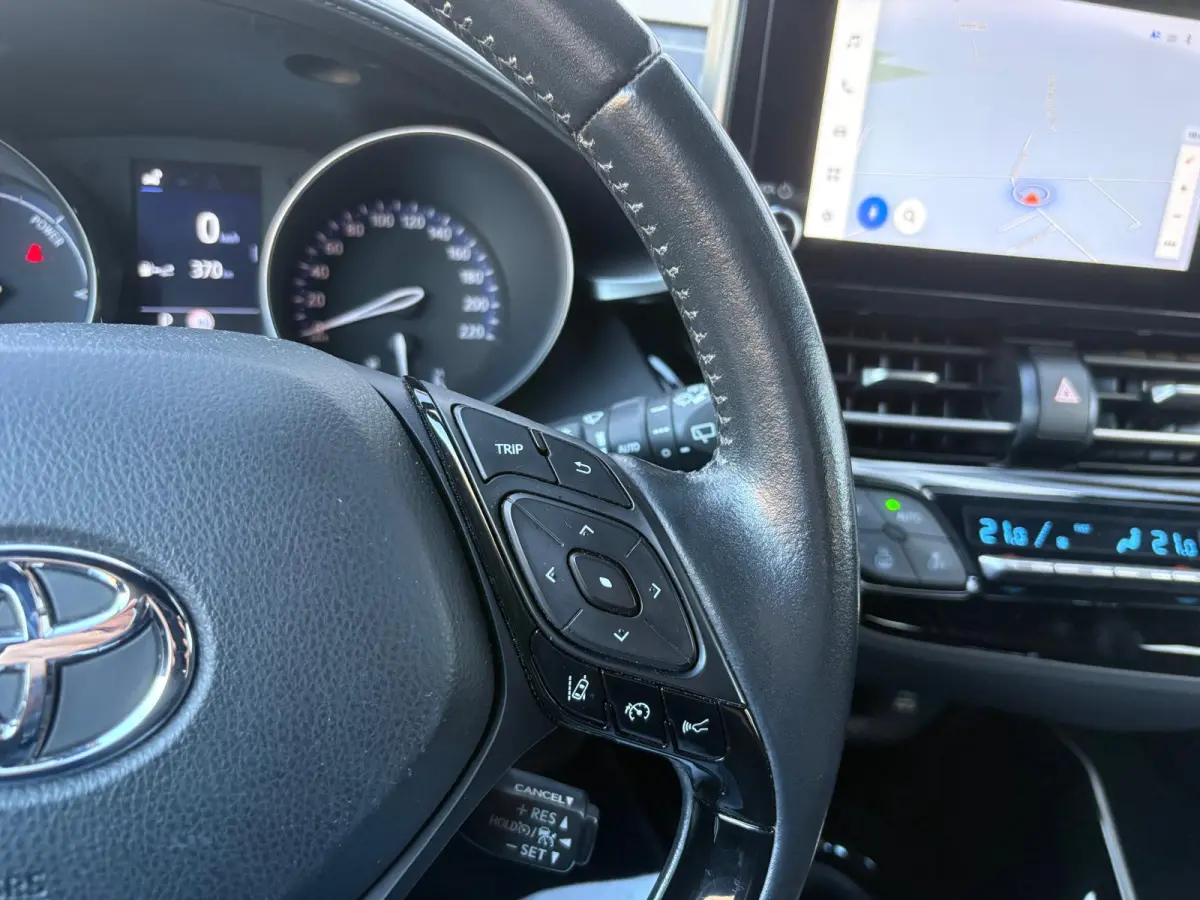 1.8 Hybrid Automaat Dynamic Carplay-android/Camera/Parkeerhulp/Adapt.-cruise/Keyfree